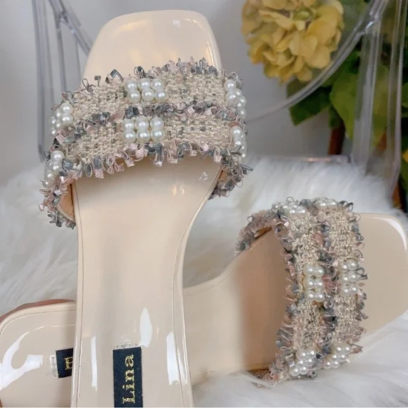 Tweed with Pearl Vintage Triangle Heel Sandal - Picture 2 of 7